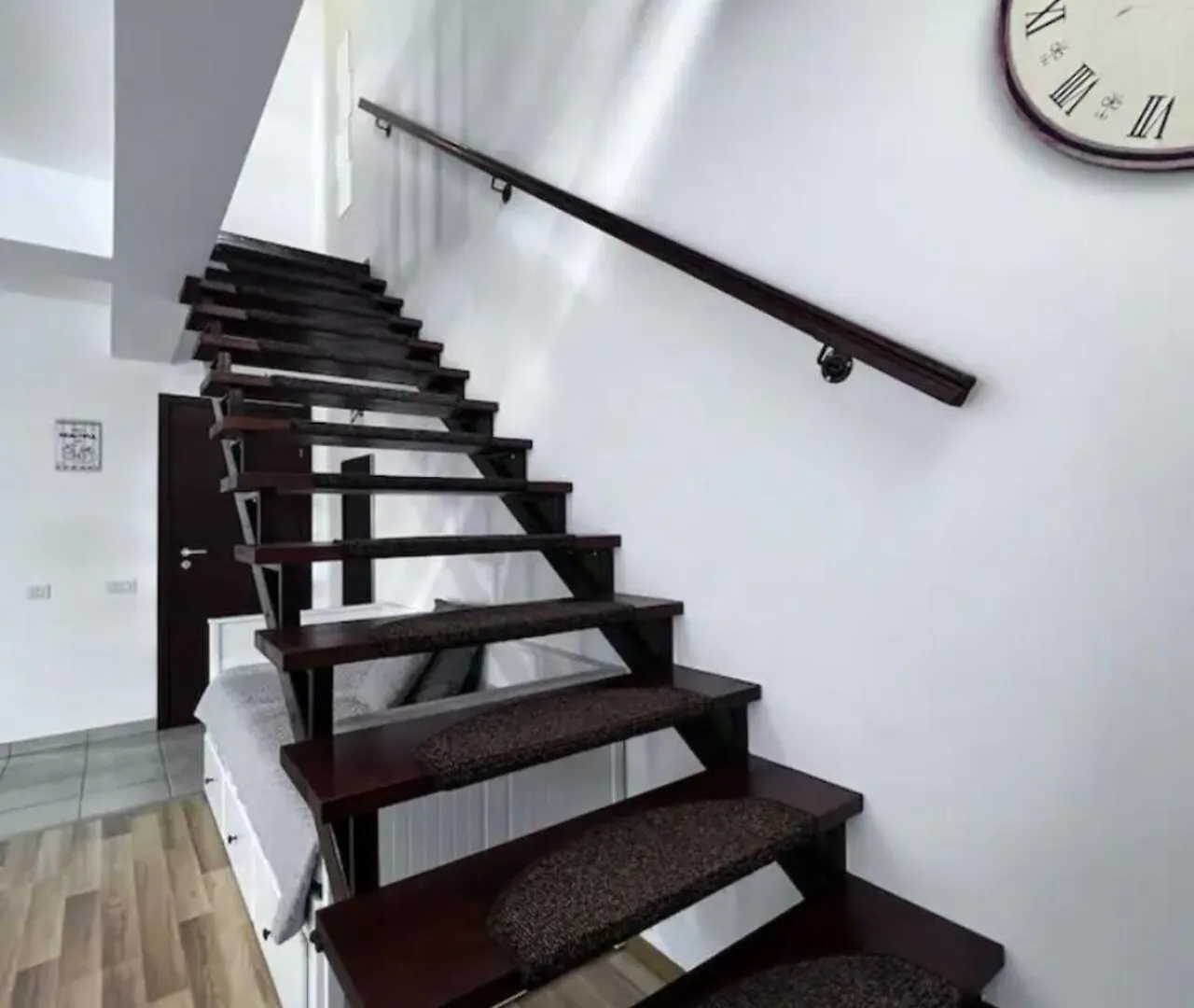 Vila Luminoasa Cu Curte Privata Boekarest 0*,